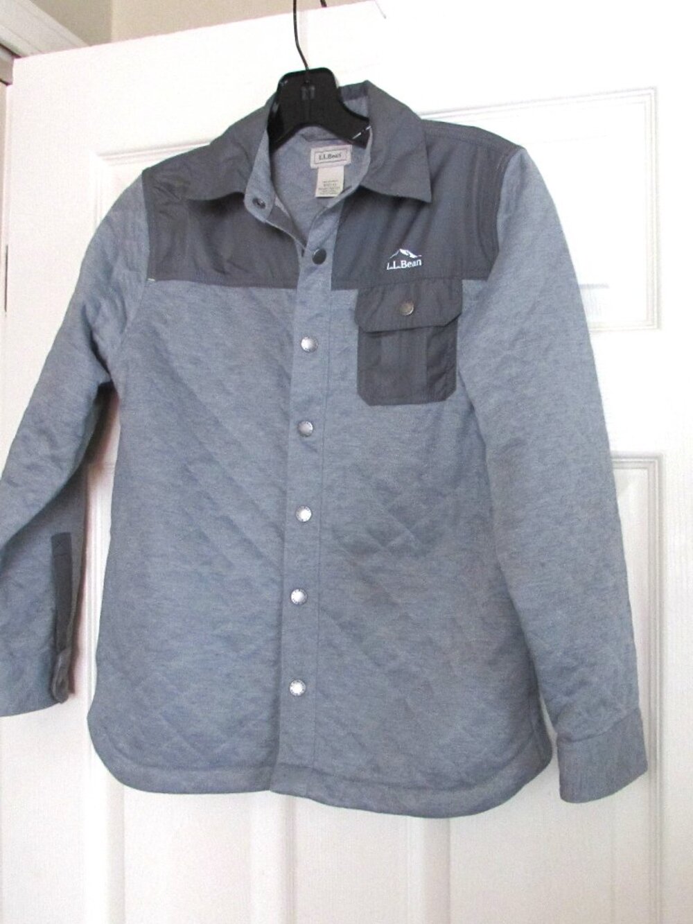 LL Bean boys quilted snap front jacket medium